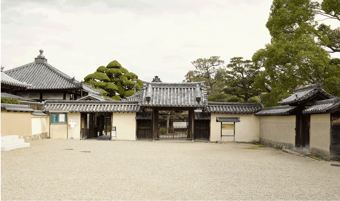 中宮寺本尊　国宝菩薩半跏像(寺伝如意輪観音)